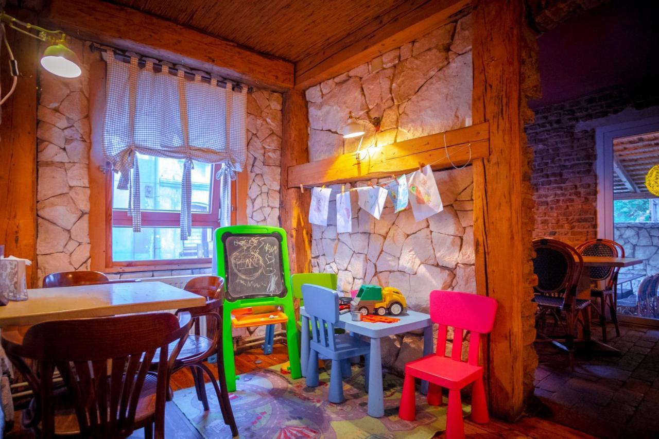 Apartamenty Przy Stonehenge 소스노비크 외부 사진